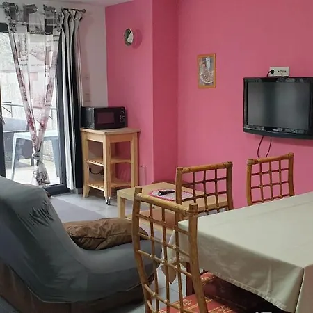 Presqu'ile De Apartahotel